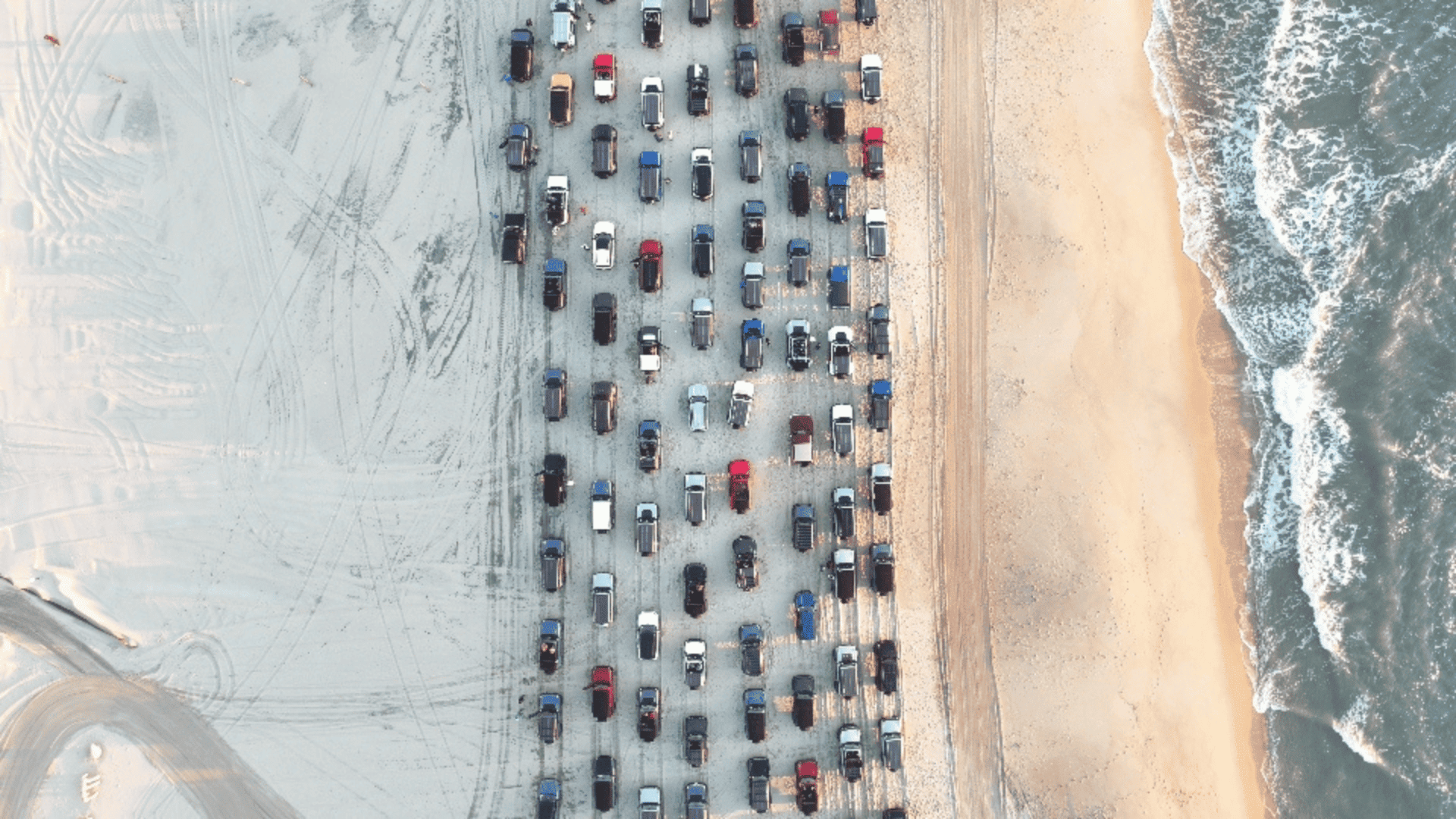 ocrv-show-bronco-beach-bash-maryland | OC RV AND VAN LIFESTYLE SHOW Top down shot of the Bronco Beach Bash, part of the OC RV Show in Ocean City, MD